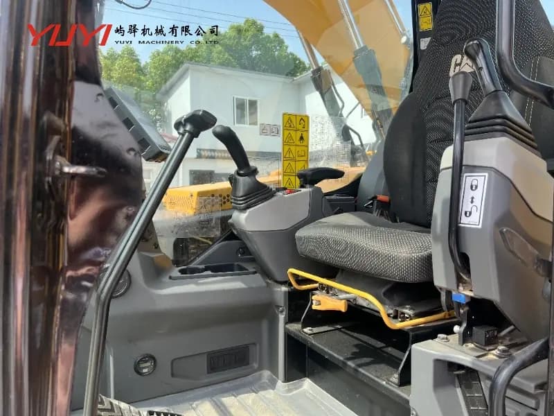 Caterpillar Cat306 Used Excavator, Original Japanese Mini Excavator, New Caterpillar Mini Excavator in Good Condition, Affordable Price