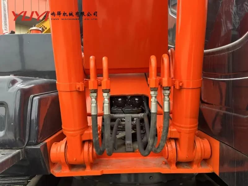 Hitachi Zx200 Excavator Zx200-5 Hydraulic Excavator Used Zx200 Construction Equipment 20-Ton Crawler Excavator Price Japan Zx200 Excavator Specs