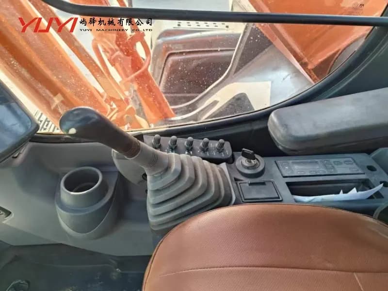Hot Sale Hitachi Zx240 Excavator Best Price Guaranteed High Quality Used Hitachi Zx240 Original Zx240 Crawler Excavator