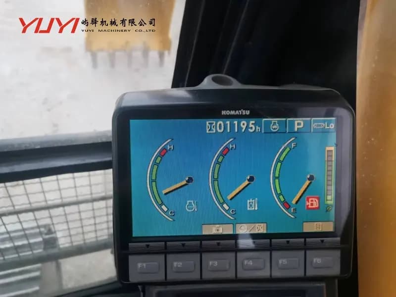 Japan Used Komats PC220 Hydraulic Crawler Excavator for Sale