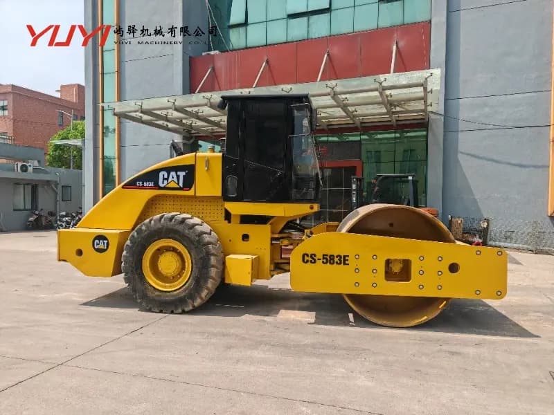 Original Cat CS-683e Vibratory Road Roller for Sale New Cat CS-683e with Full Specifications and Low Price Used Cat CS-683e in Good Condition