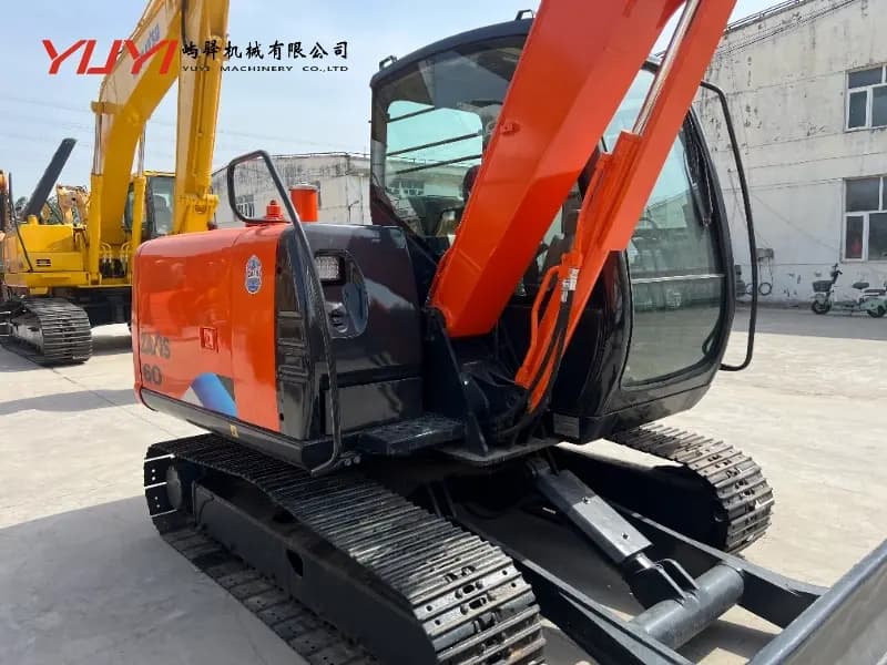 Original Hitachi Zx60 Excavator New Condition Used Hitachi Zx60 Excavator Well-Maintained Ready to Work Best-Selling Hitachi Zx60 Mini Excavator