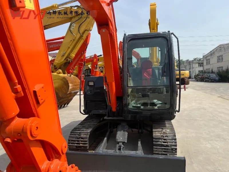Original Hitachi Zx60 Excavator New Condition Used Hitachi Zx60 Excavator Well-Maintained Ready to Work Best-Selling Hitachi Zx60 Mini Excavator