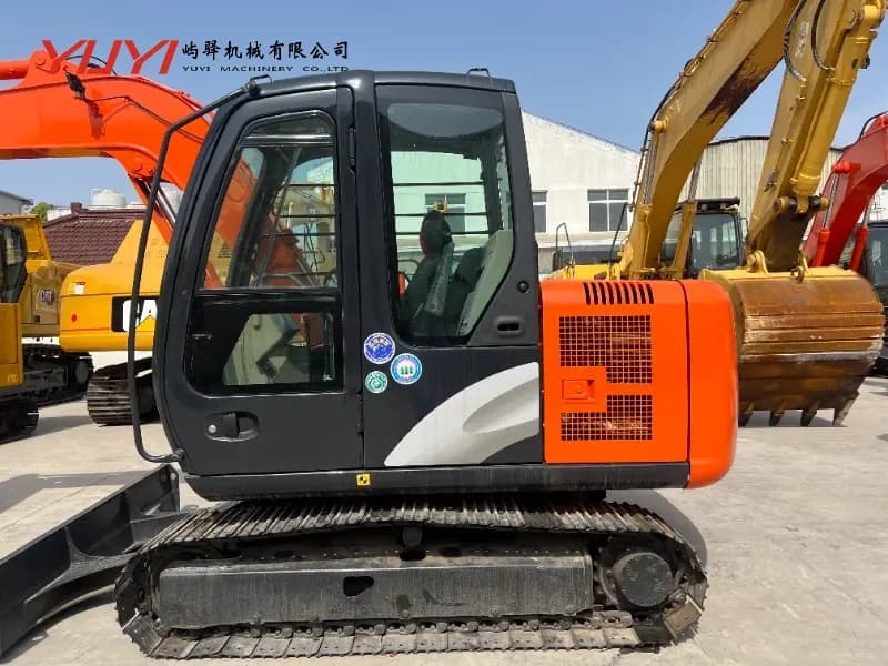 Original Hitachi Zx60 Excavator New Condition Used Hitachi Zx60 Excavator Well-Maintained Ready to Work Best-Selling Hitachi Zx60 Mini Excavator