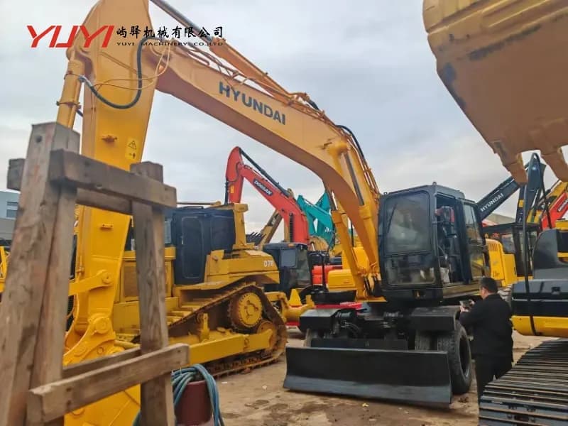 Original Hyundai 210W-7 Wheel Excavator Hyundai R210W Excavator Origin