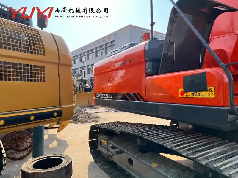 Second-Hand-Doosan-Dx225lca-Hydraulic-Excavator-Used-Original-Doosan-Excavator-Doosan-225-Dx225-Dx225LCLca-Crawler-Hydraulic-25ton-Digger