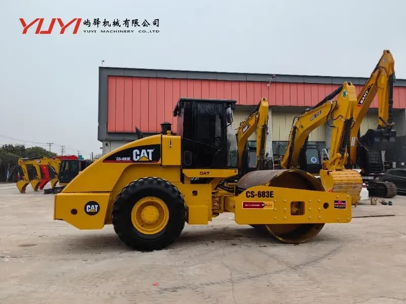Used Cat CS683e Original Rode Roller Caterpillar Medium Roller in Good Condition Used Compactors Cat Caterpillar CS683e Original Roller
