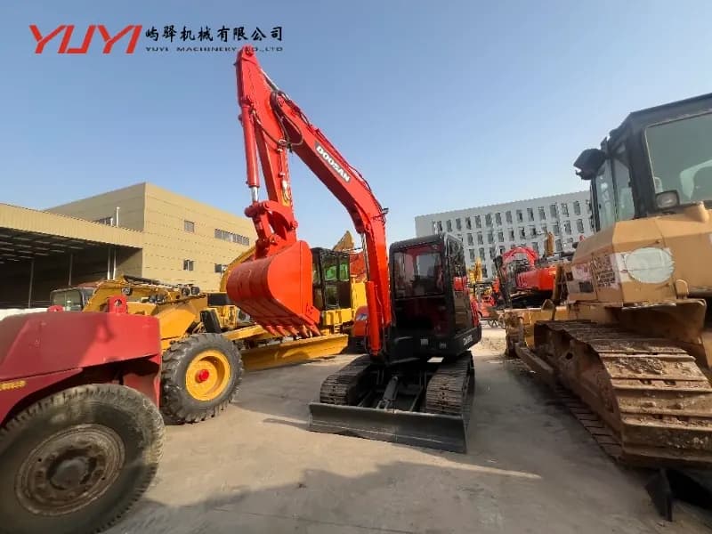Used Doosan Dh55 Mini Excavator 5 Ton Doosan Hydraulic Crawler Mini Excavator Dh55 for Sale