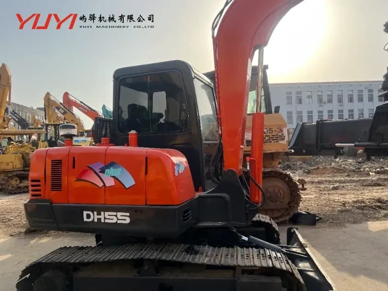 Used Doosan Dh55 Mini Excavator 5 Ton Doosan Hydraulic Crawler Mini Excavator Dh55 for Sale