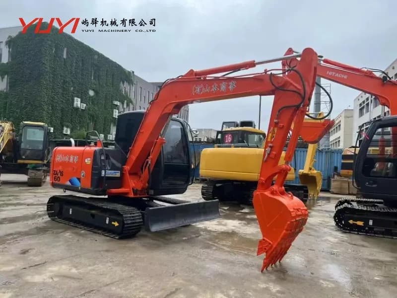 Used Japan Original Used Mini Excavator Hitachi Zx60 Hydraulic Crawler Digger 6 Tons Mini Excavator Hitachi Zx60 for Sale